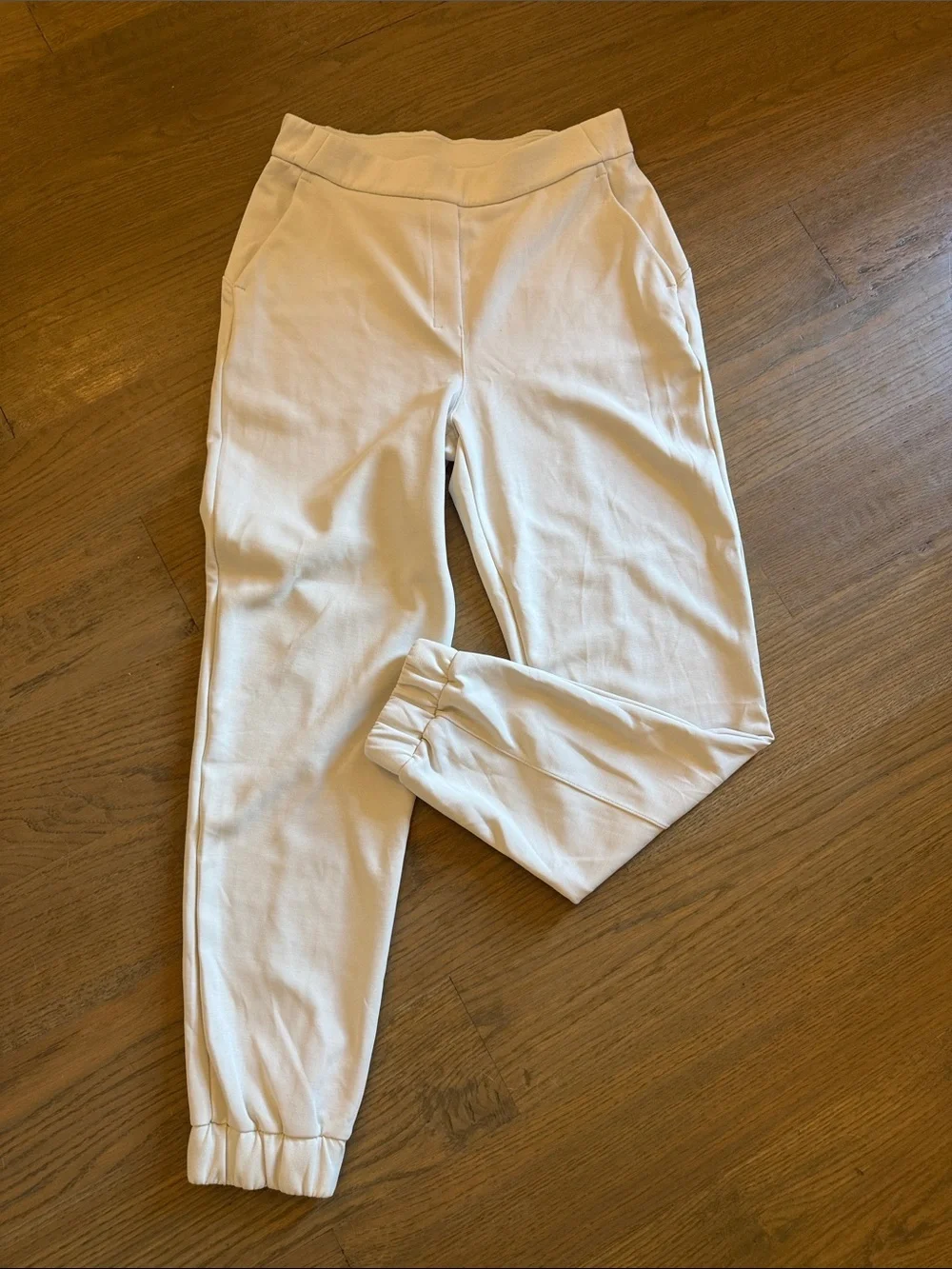 Lululemon Cream Jogger Pants - extreme soft Comfortable Everyday Pull-On